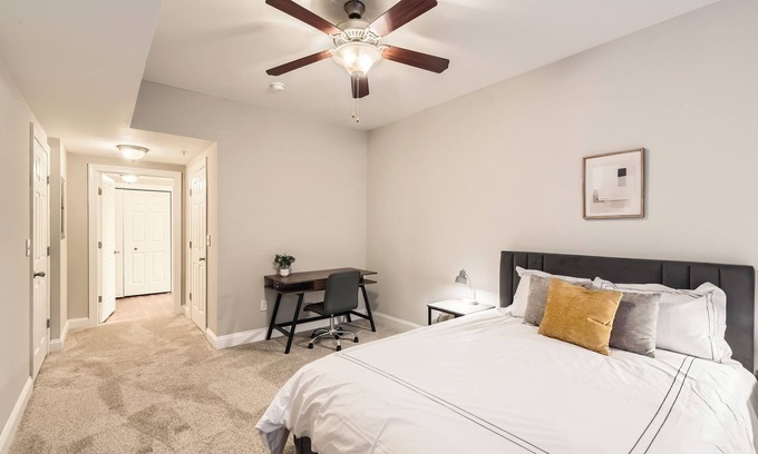 Old Fourth Ward Apartment | Crest at Midtown 4209 l 1 Bedroom 1 Bathroom