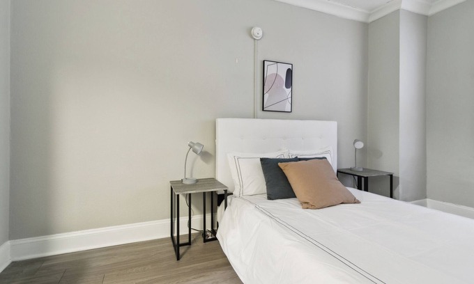 Midtown Apartment | Crest at Peachtree 105 spacious 1 Bd 1 Bth