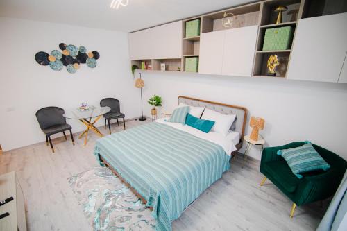 Vladeni Apartment | Cristian Point Apartment With Parking