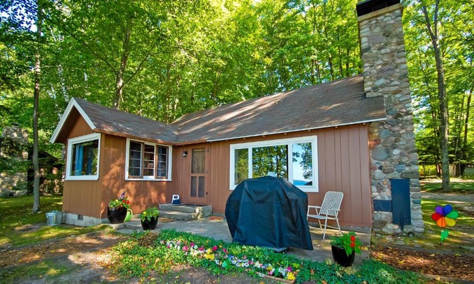 Maple City House | CRO's Terrapin Station