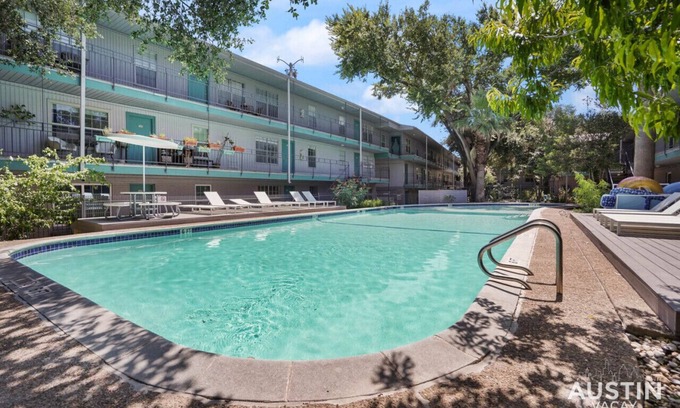 South Congress Condo | Crockett #100 xxxxxx