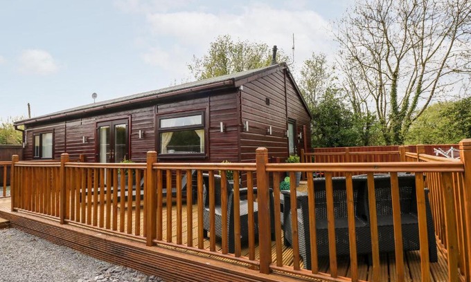 Llanteg House | Crofty Retreat