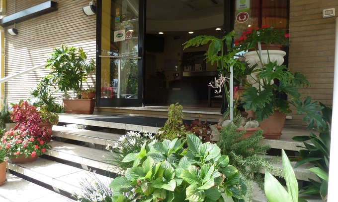 San Giuliano a Mare Hotel | Crosal