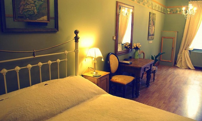 Elland House | Crown House Suites