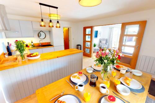 Croyde House | Croyde Secret Garden