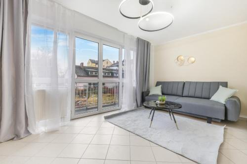 Antonviertel Apartment | cruwzo I Modern Centrally Located Apartment with Parking