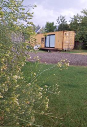 General Roca House | Cubil Amarillo. Casa conteiner 1 dormitorio