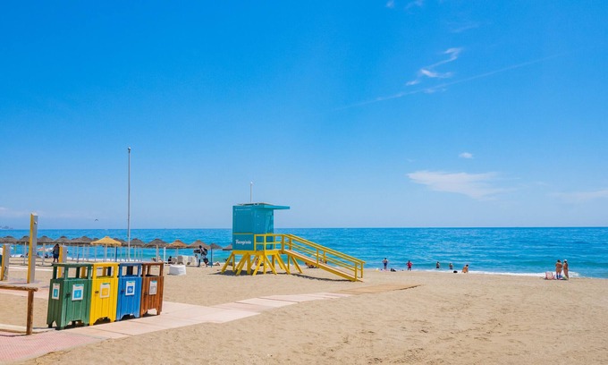 Fuengirola Apartment | Cubo's Beach Side Trinidad Apartment/close to the beach/free wifi