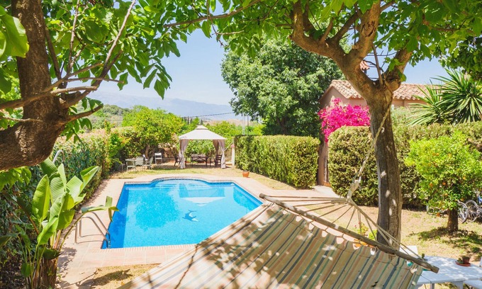 Coin Cottage | Cubo's Casa Rural El Nogal /private pool /gardens /ideal for families