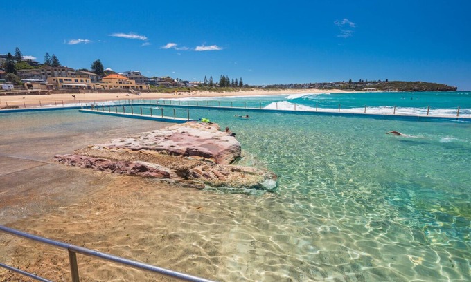 Freshwater House | Curley Luxe - Amazing Views