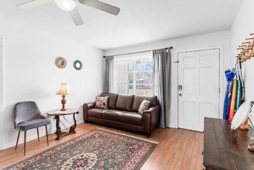 Clearwater House | Curly Sunshine Clearwater