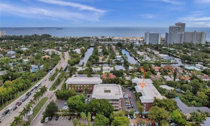 Harbor Beach Apartment | Cute 1-bed beach condo AC, pool, park in Fort Lauderdale harbor beach, marinas