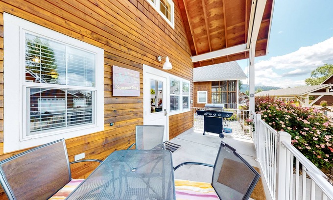 Dover Bay House | Cute, dog-friendly cabin with a large patio & fireplace - walk to river beach