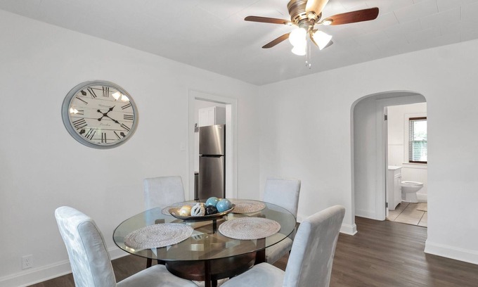 Whitehall House | Cute doll house with a homely feel!