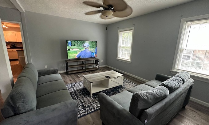 Chester House | Cutest Bungalow in Town!