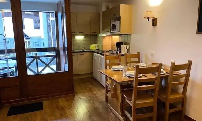 Brides-les-Bains Apartment | Cybeles Residence 4 - Studio for 4 people