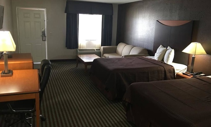 New Roads Hotel | Cypress Inn
