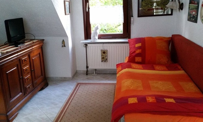 Hilden House | Düsseldorf Private Room for Rent