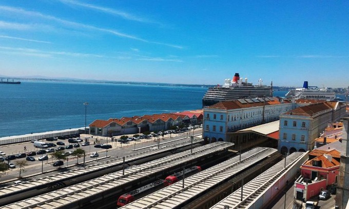 Santa Engracia Apartment | D Loft River