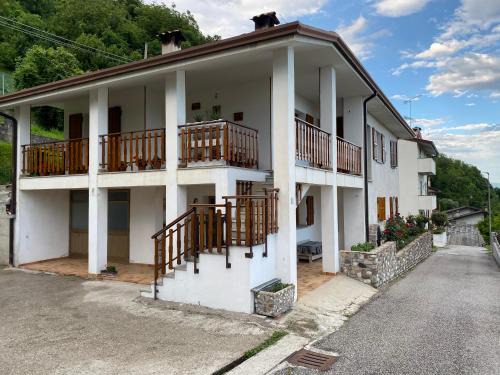 Cornino Apartment | Da Mercedes