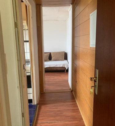 Krefeld Apartment | Dachgeschoss Hof