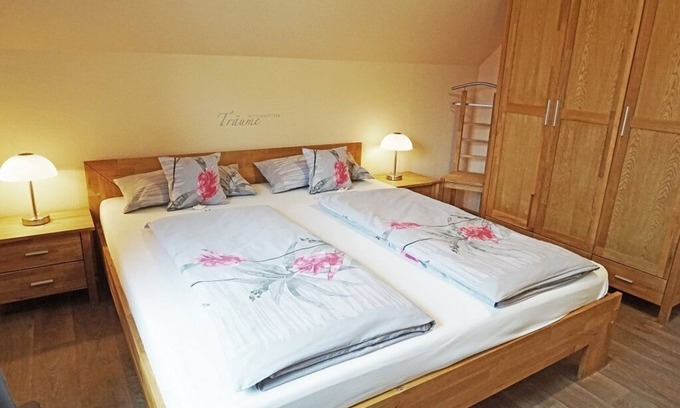 Sommerach Apartment | Dachgeschossappartement "Dream" für 2 Personen mit seperatem Wohnzimmer und Schlafzimmer