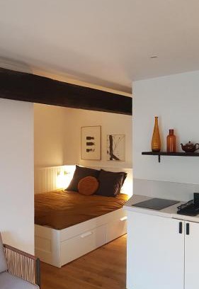 La Croix-Hellean Apartment | Dacoté Studio