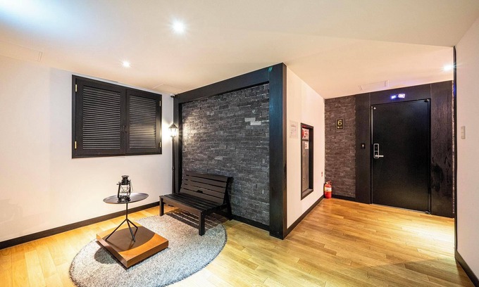 Bongmyeong-dong Hotel | Daejeon Yuseong Hotel LOD 1