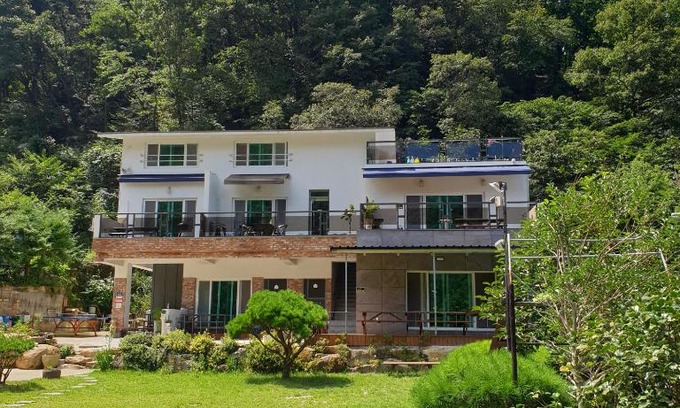 Ulsan House | Daeunsan Mountain Valley Pension