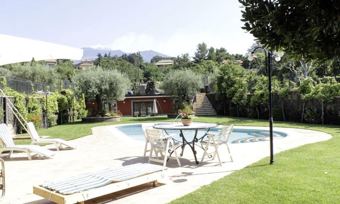 Ragalna House | Daisy Magnolia House