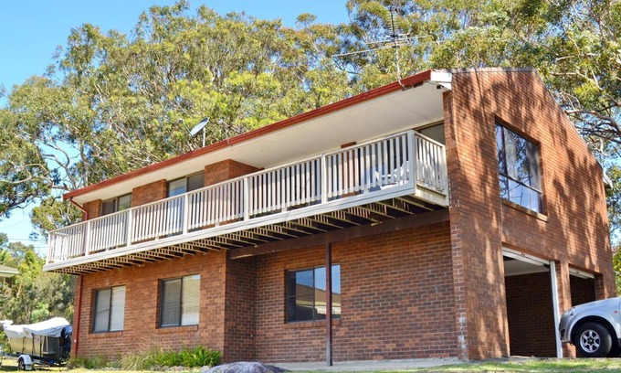 Arakoon House | Dalesview Retreat - close to the water