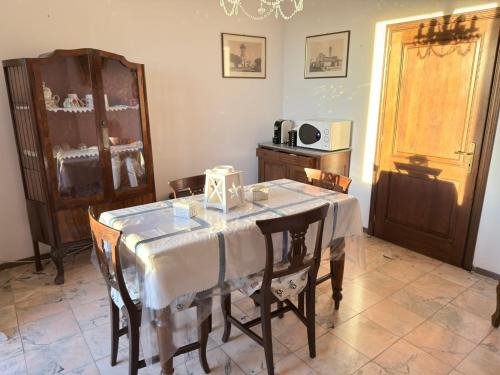 Puliciano House | Dalla Tibi