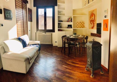 Historic Center Apartment | Dame 4