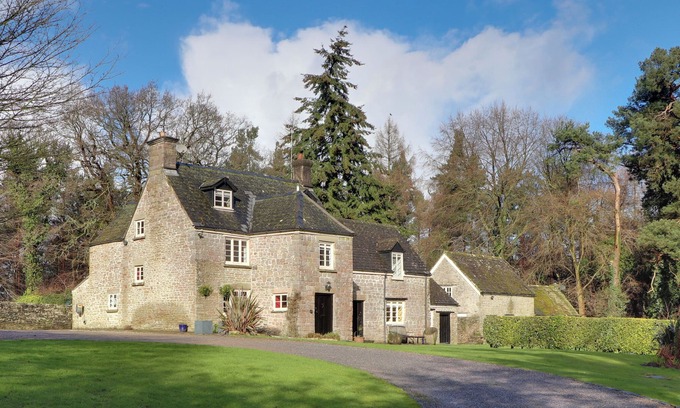 Lydney Cottage | DANBY LODGE, pet friendly, character holiday cottage in Yorkley