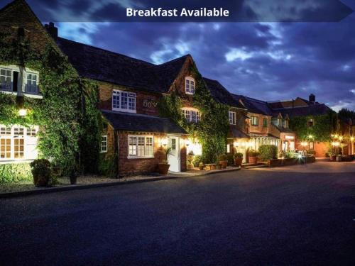 Honiley Hotel | Dancenter Birmingham Airport near NEC