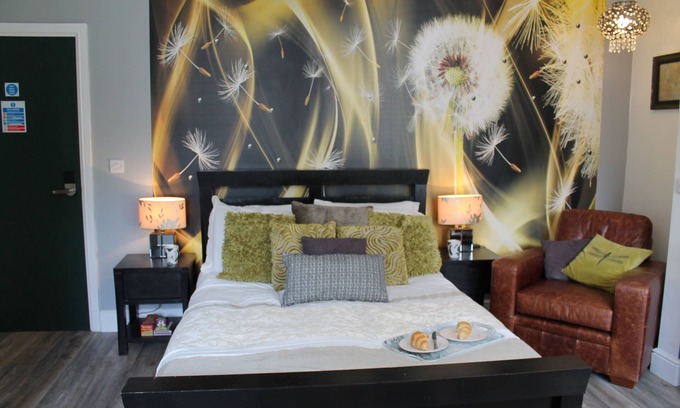 Preston Apartment | Dandelion - The Myriad