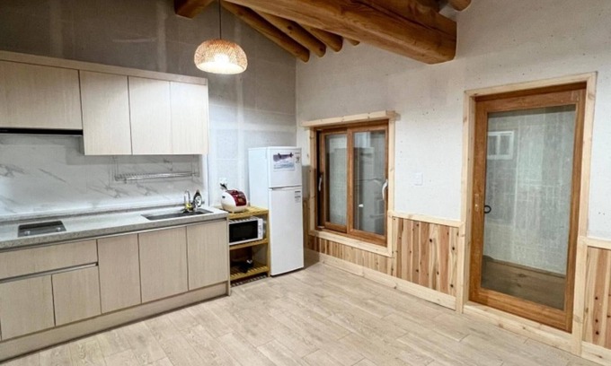 Danyang House | Danyang Danyangjeong Hanok Pension