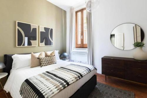 Rione V Ponte Apartment | Daplace - Emilia Apartment