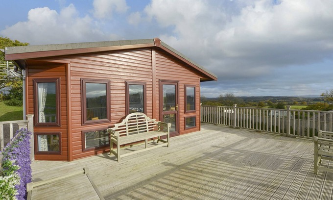 Heligan Cottage | DARTMOOR VIEW, family friendly, with a garden in Tedburn St Mary
