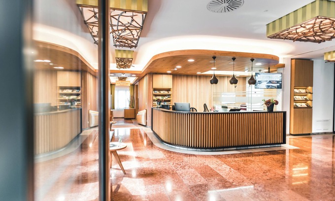 Sankt Salvator Hotel | Das Salvator - Iris Porsche Landhotel