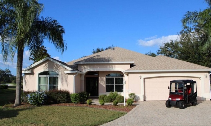 Fernandina House | Davidson Golf Course Retreat (Winifred)