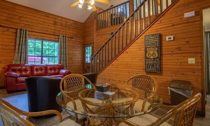 Table Rock Cabin | Day Dreamer 2 Bedroom Duplex by RedAwning