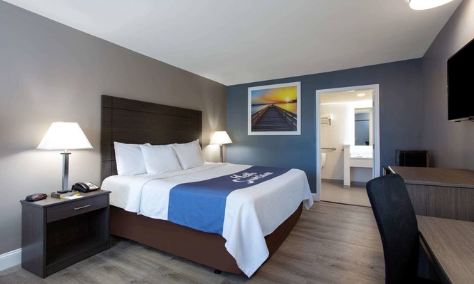 Chesapeake Hotel | Days Inn by Wyndham Chesapeake