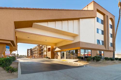Lincoln Acres Hotel | Days Inn by Wyndham Chula Vista-San Diego