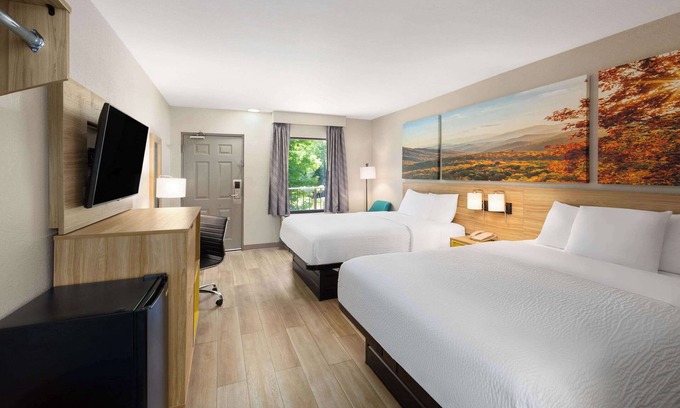 Helen Hotel | Days Inn by Wyndham Helen