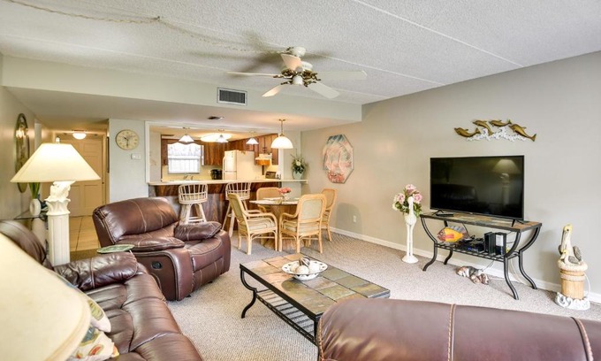 Daytona Beach Apartment | Daytona Beach Shores Condo Rental Walk to Beach!