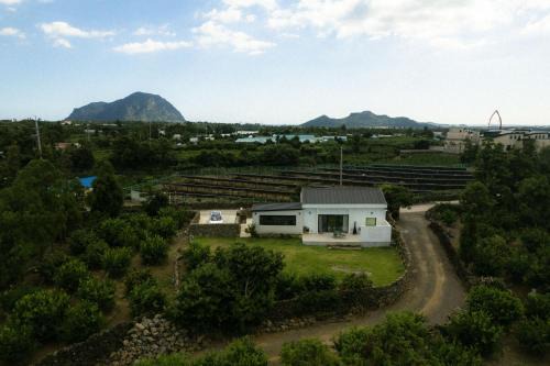 Andeok House | Dazayo Anseong Gangsaengi House - Pet Friendly