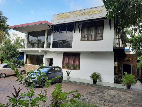 Kurunegala Hotel | De Blue Marayan