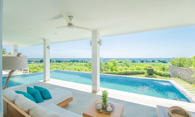 Banjartegehe Villa | Deep Blue Villa Bali