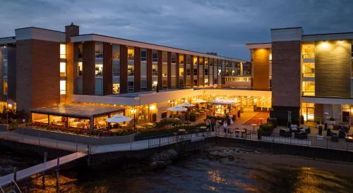 Traverse City Hotel | Delamar Traverse City